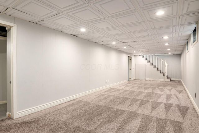 2674 Woodstock Road, Upper Arlington, OH 43221