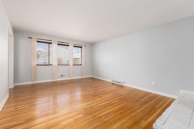 2674 Woodstock Road, Upper Arlington, OH 43221