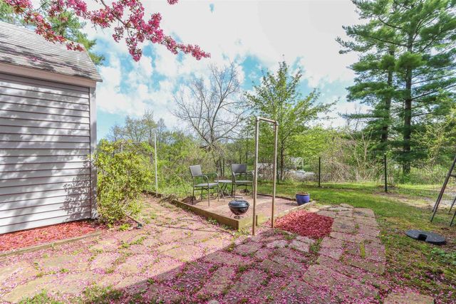 611 SHEARER STREET, Waupaca, WI 54981