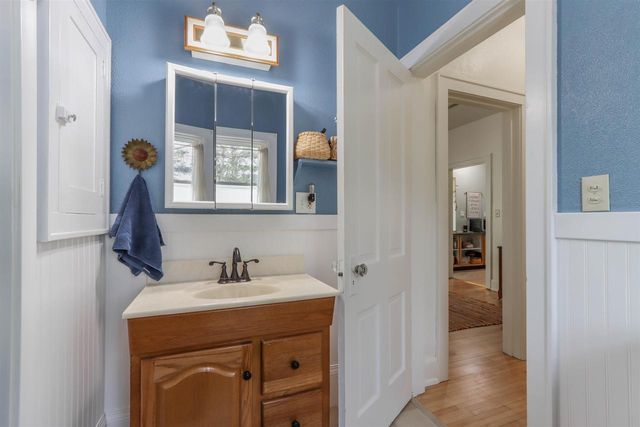 611 SHEARER STREET, Waupaca, WI 54981