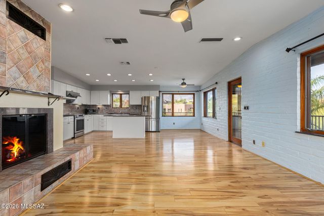 5036 N Calle Bosque, Tucson, AZ 85718