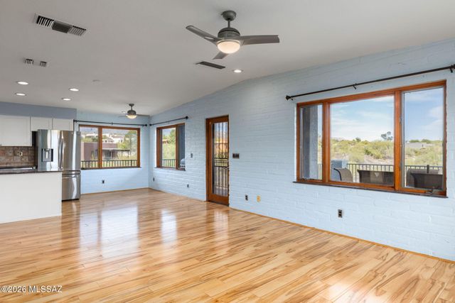 5036 N Calle Bosque, Tucson, AZ 85718