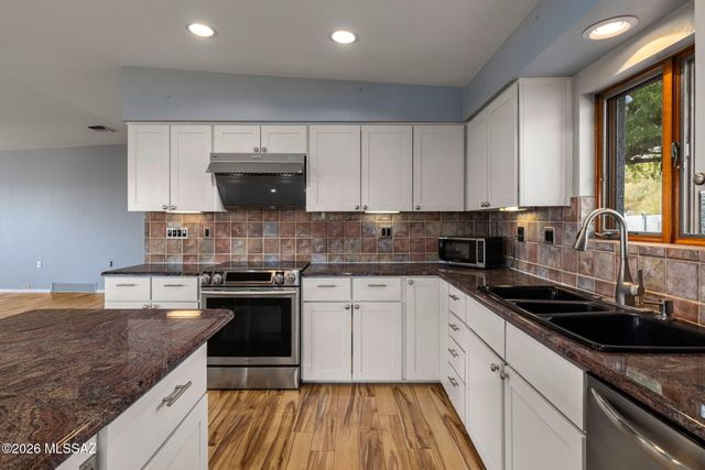 5036 N Calle Bosque, Tucson, AZ 85718