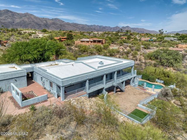 5036 N Calle Bosque, Tucson, AZ 85718