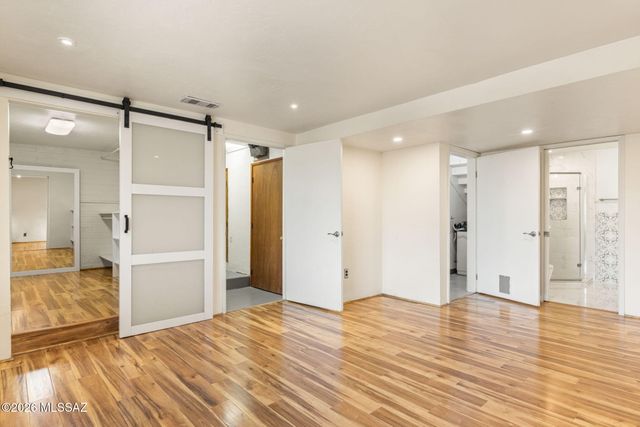 5036 N Calle Bosque, Tucson, AZ 85718