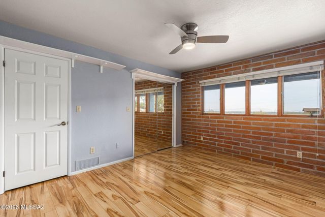 5036 N Calle Bosque, Tucson, AZ 85718