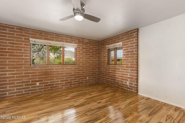 5036 N Calle Bosque, Tucson, AZ 85718