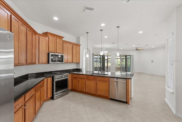 124 BALMY COAST ROAD, Groveland, FL 34736