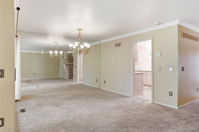 24122 Bingham Pointe Drive 24, Bingham Farms Village, MI 48025