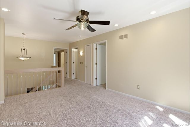 24122 Bingham Pointe Drive 24, Bingham Farms Village, MI 48025
