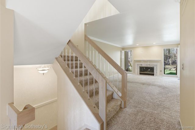 24122 Bingham Pointe Drive 24, Bingham Farms Village, MI 48025