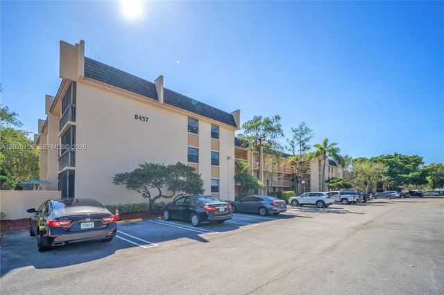 8437 Forest Hills Dr 304, Coral Springs, FL 33065
