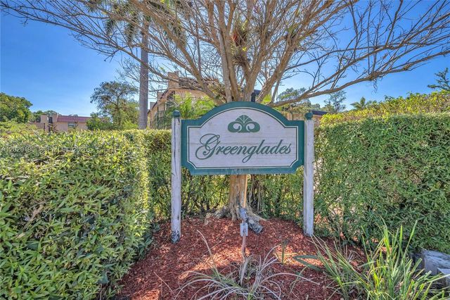 8437 Forest Hills Dr 304, Coral Springs, FL 33065