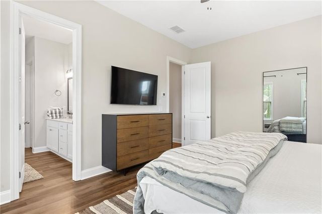 613 Stickley Oak Way, Woodstock, GA 30189