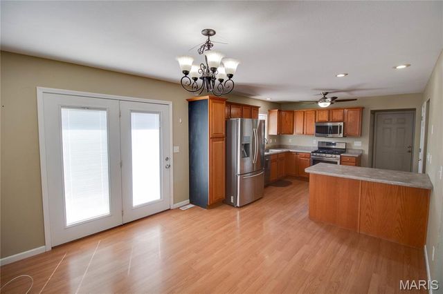 322 Washington Avenue, East Alton, IL 62024