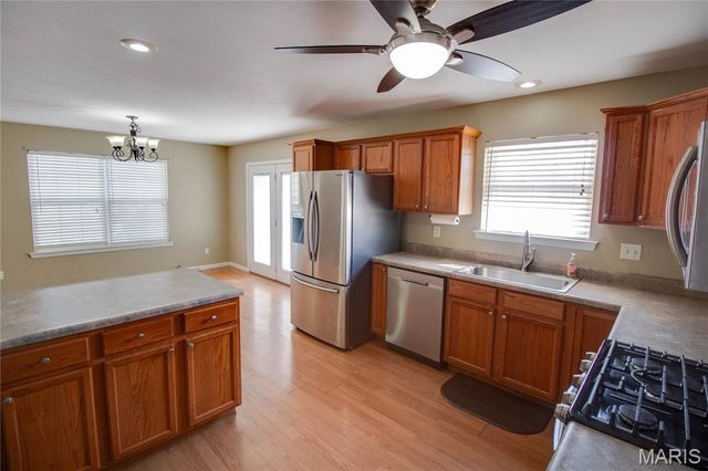 322 Washington Avenue, East Alton, IL 62024