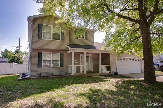 322 Washington Avenue, East Alton, IL 62024