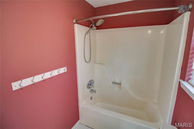 322 Washington Avenue, East Alton, IL 62024