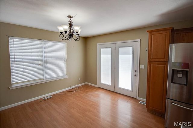 322 Washington Avenue, East Alton, IL 62024