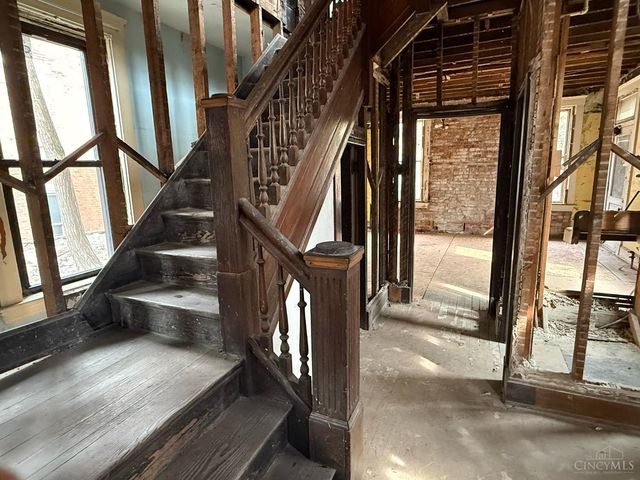 454 W Mcmicken Avenue, Cincinnati, OH 45214