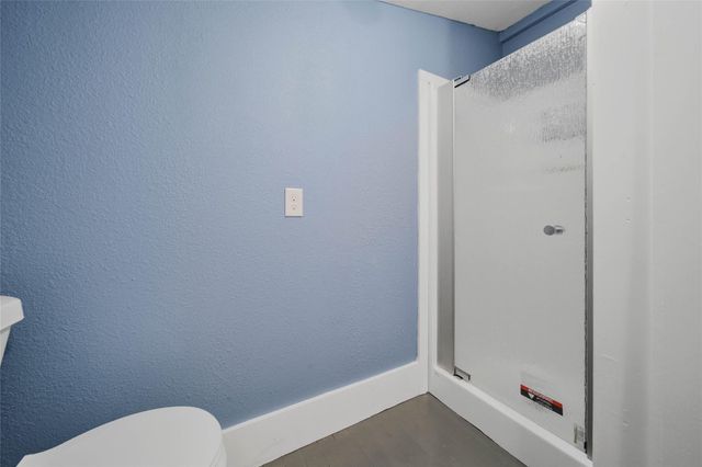 3301 Dennis Street, Houston, TX 77004