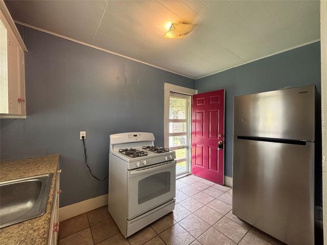 3301 Dennis Street, Houston, TX 77004