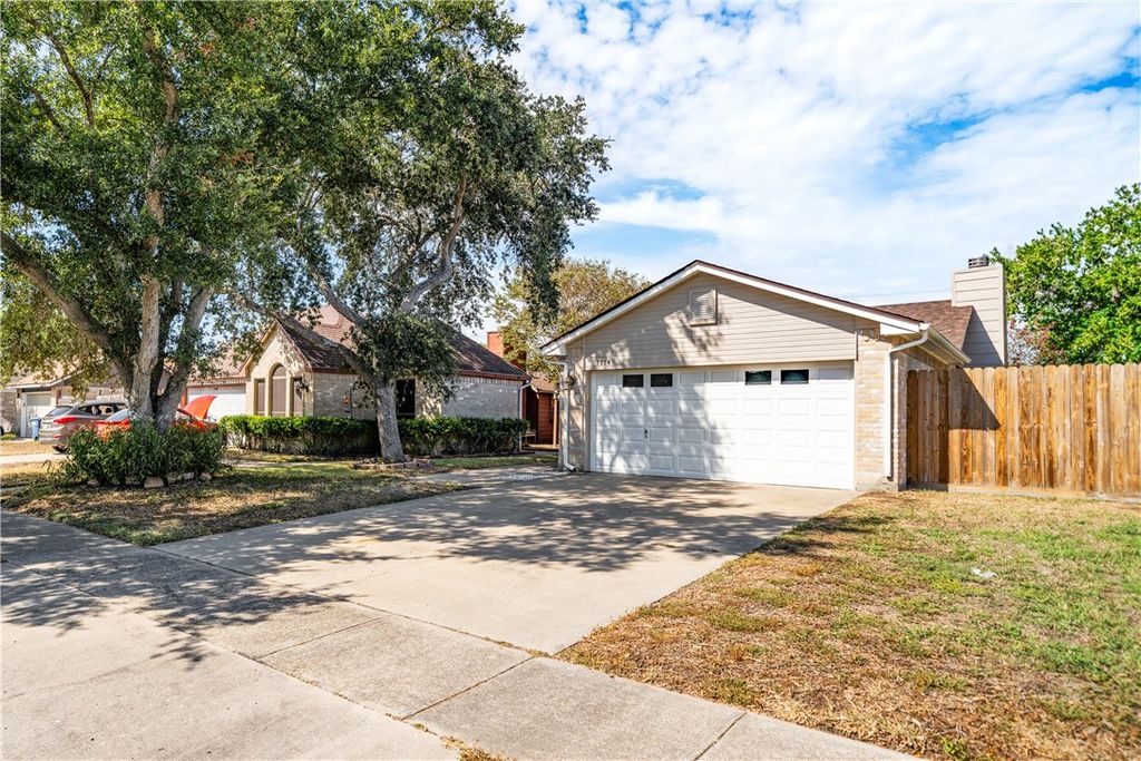 7114 Windbrook, Corpus Christi, TX 78414 — photo 2
