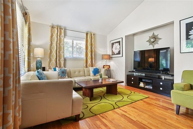 2056 Arlington NE Avenue, Atlanta, GA 30324