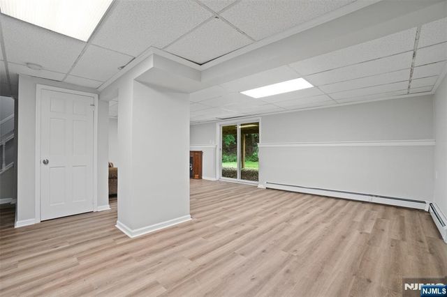 215 Oak Avenue, Wyckoff, NJ 07481