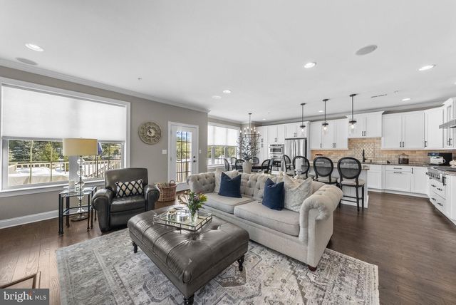 35 DAVID DR, Newtown, PA 18940