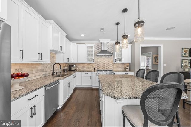 35 DAVID DR, Newtown, PA 18940