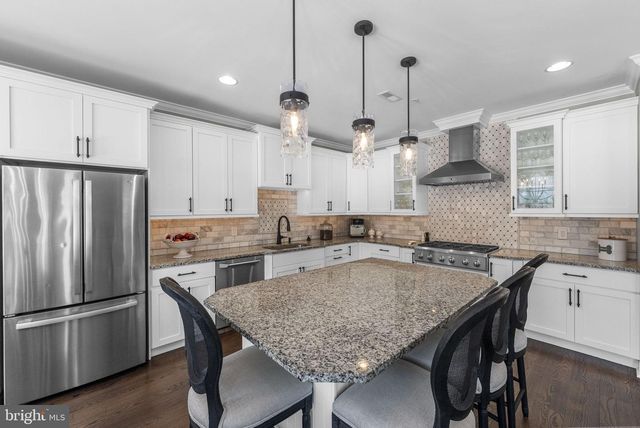 35 DAVID DR, Newtown, PA 18940