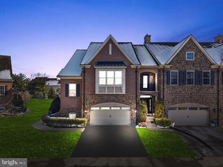 35 DAVID DR, Newtown, PA 18940