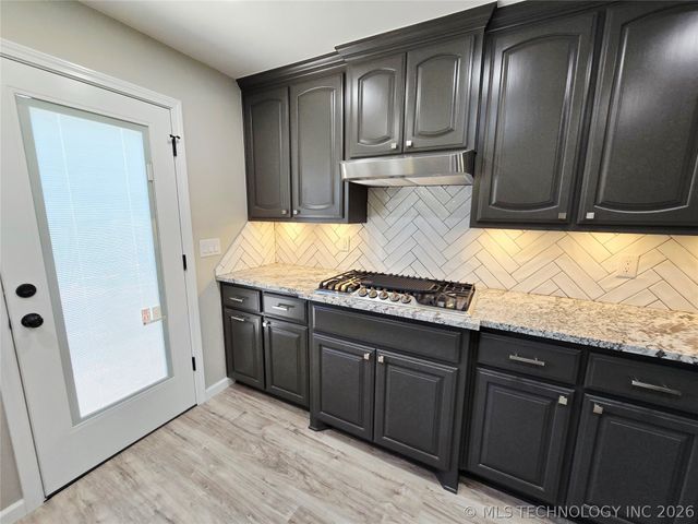 13226 N 91st East Avenue, Collinsville, OK 74021