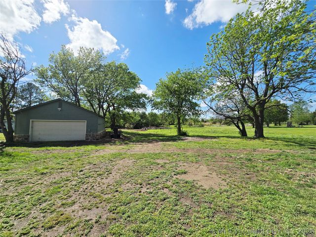 13226 N 91st East Avenue, Collinsville, OK 74021