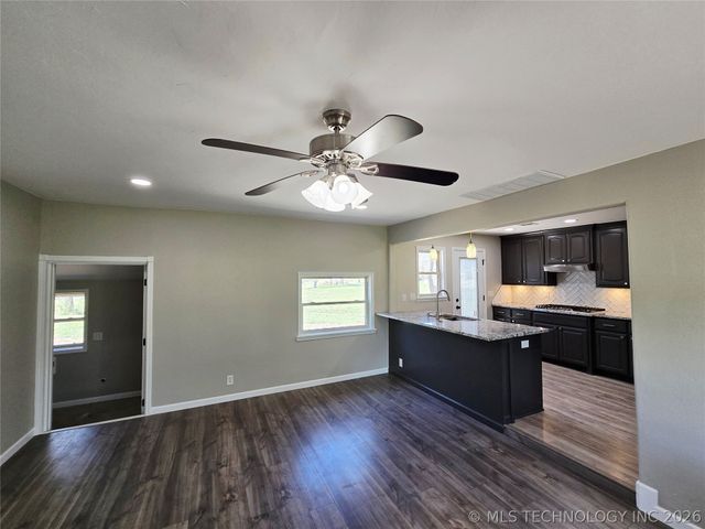 13226 N 91st East Avenue, Collinsville, OK 74021