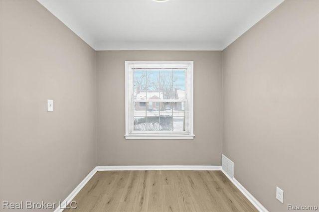 20309 Gilchrist Street, Detroit, MI 48235