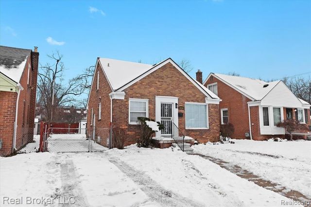 20309 Gilchrist Street, Detroit, MI 48235