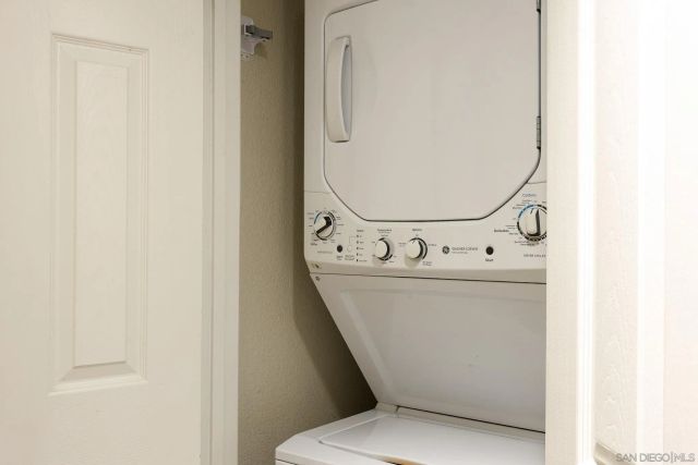 2275 Del Mar Way 306, Corona, CA 92882