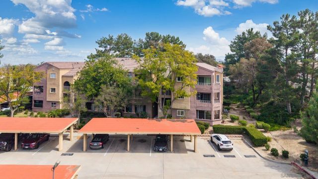 2275 Del Mar Way 306, Corona, CA 92882