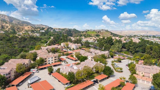 2275 Del Mar Way 306, Corona, CA 92882