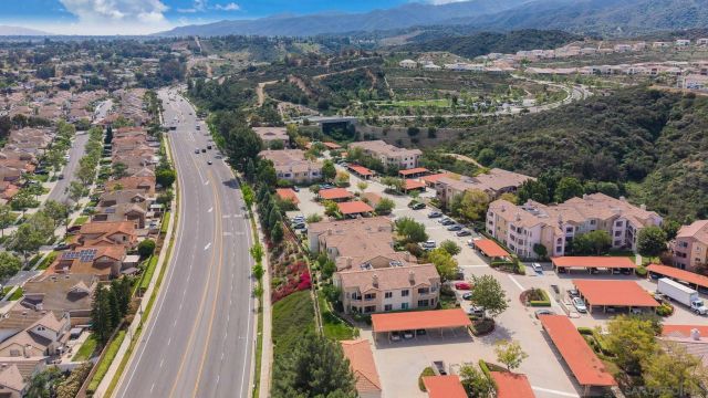 2275 Del Mar Way 306, Corona, CA 92882