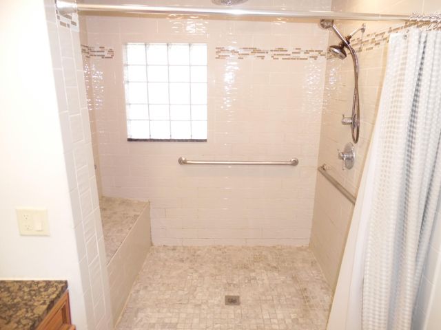 7710 Madison Street, Merrillville, IN 46410