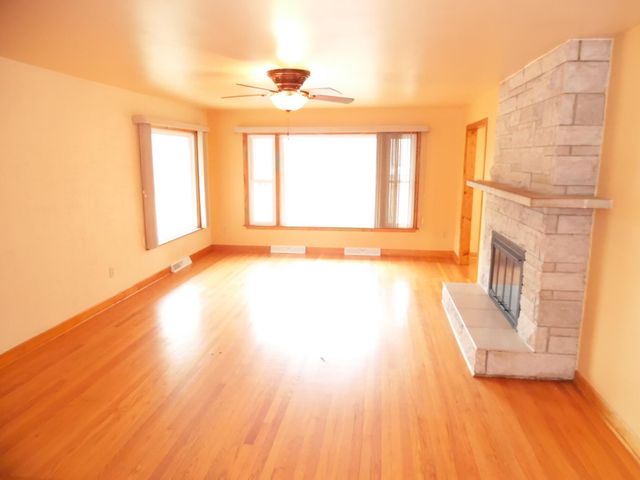 7710 Madison Street, Merrillville, IN 46410