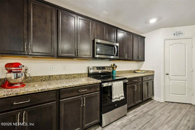 77330 LUMBER CREEK Boulevard, Yulee, FL 32097