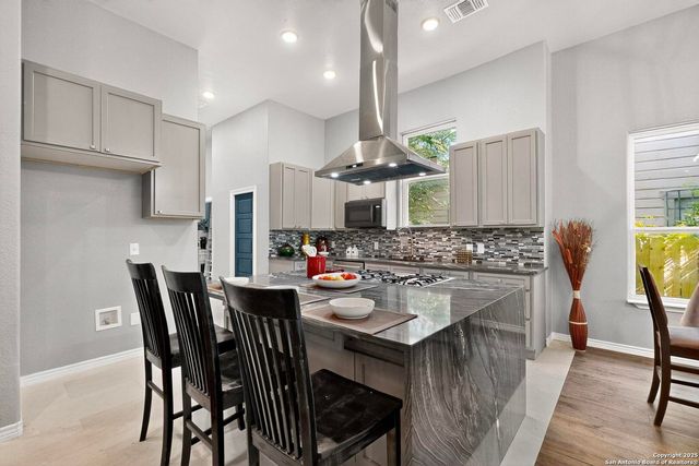 305 N Spruce, San Antonio, TX 78203