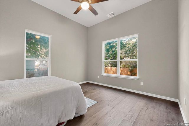 305 N Spruce, San Antonio, TX 78203