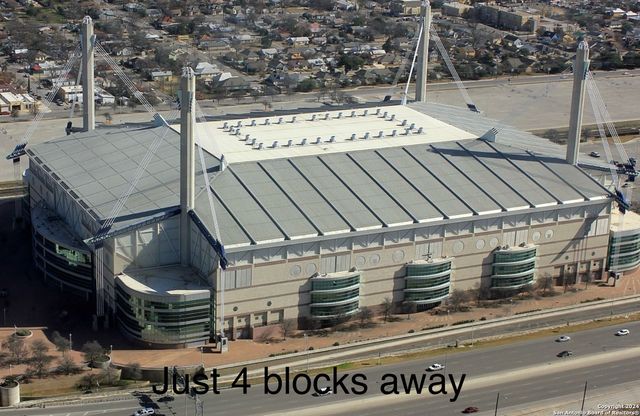 305 N Spruce, San Antonio, TX 78203