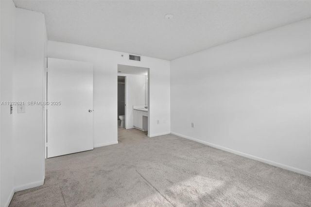 13800 SW 5th Ct 204M, Pembroke Pines, FL 33027