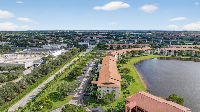 13800 SW 5th Ct 204M, Pembroke Pines, FL 33027